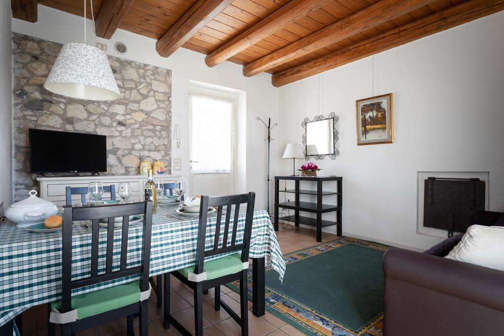 Corte Dei Soavi Suites - Apartments Соаве Стая снимка